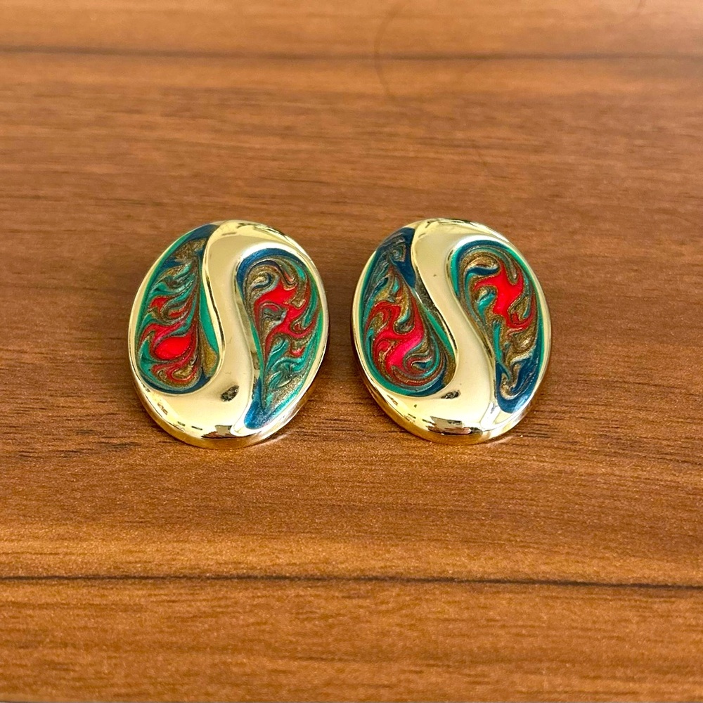 1980’s Vintage Women’s Button Pierced Earrings
